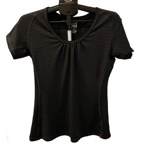 The North Face Short Sleeve Casual Black and Gray Vapor Wick Striped Top Sz L‎